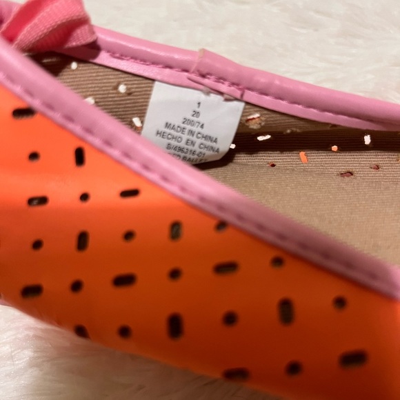 Old Navy Big Girls Finding Neon Orange Cut Out Slip On Ballet Flats Sz 1 - Picture 4 of 6